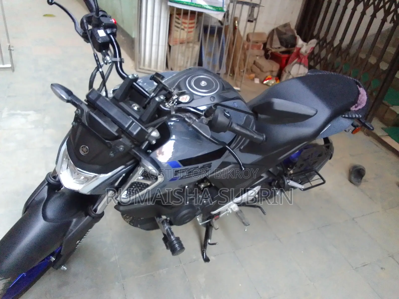 ইয়ামাহা এফজেড ২০২৫ গ্রে
