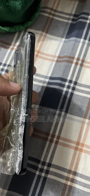 স্যামসাং গ্যালাক্সি এস২০ ১২৮ জিবি ব্ল্যাক