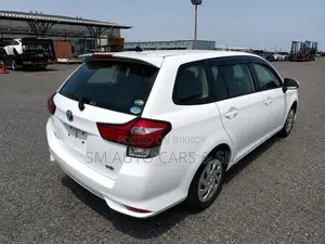 Toyota Corolla Fielder 2021 White