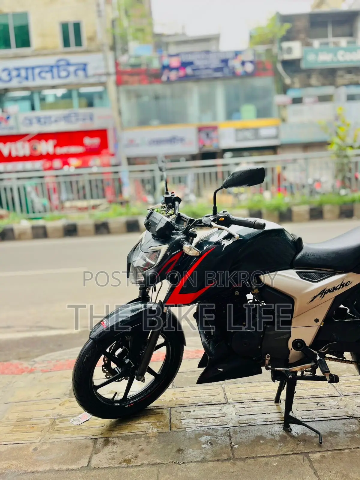 TVS Apache RTR 160 4V 2022 Black