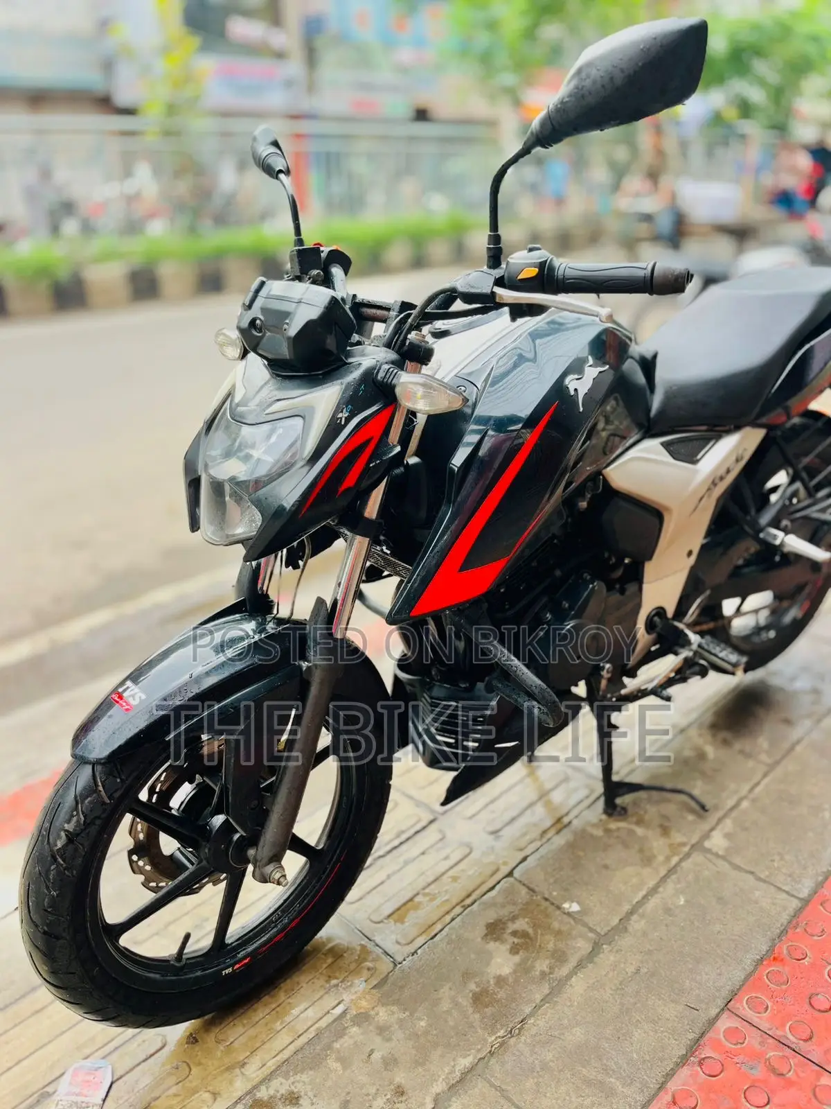 TVS Apache RTR 160 4V 2022 Black
