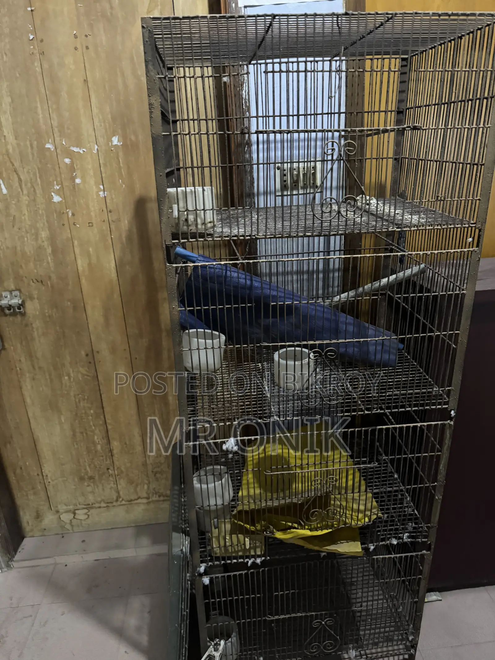 Big Metal Cage for Birds/Parrots/Pigeons
