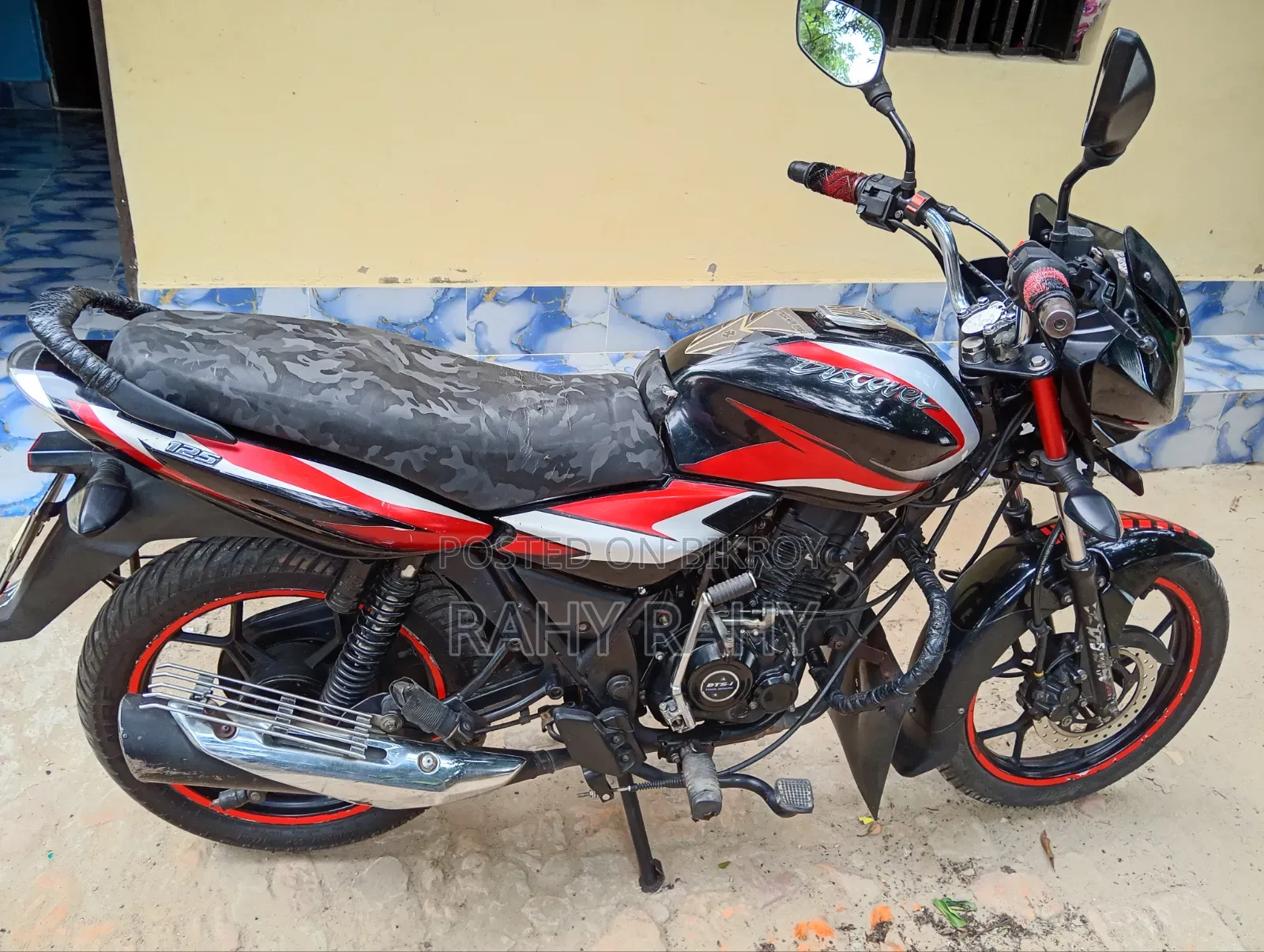 Bajaj Discover 125 2019 Black