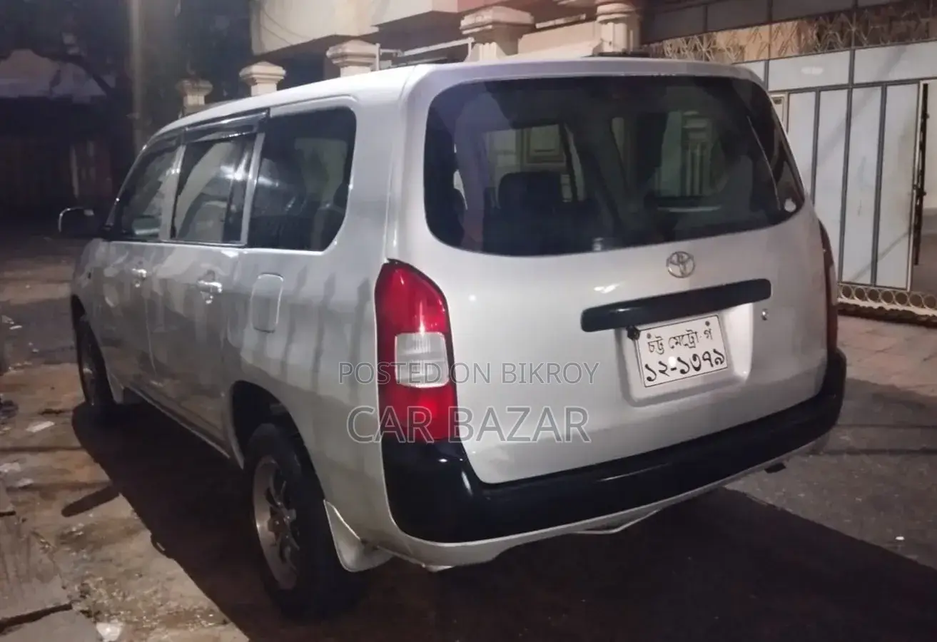 Toyota Probox 1.5 CNG 2WD 2004 Silver