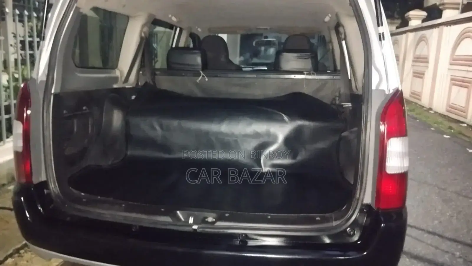 Toyota Probox 1.5 CNG 2WD 2004 Silver