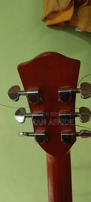 গিটার বিক্রি