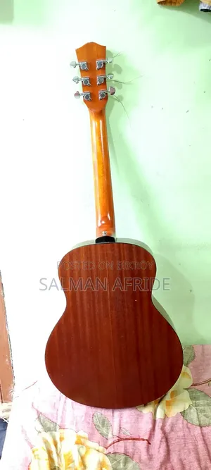 গিটার বিক্রি