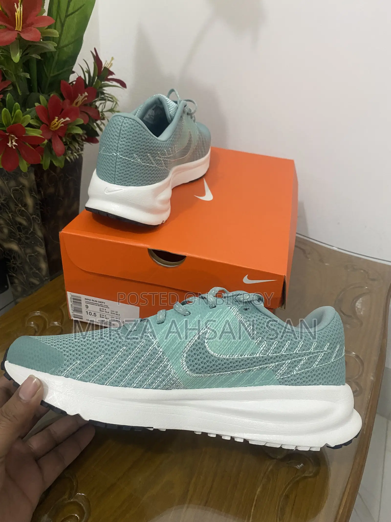 Nike Shoes Size 42