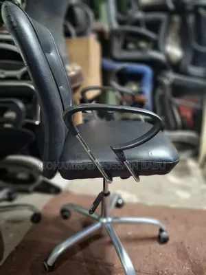 Otobi Boss Chair