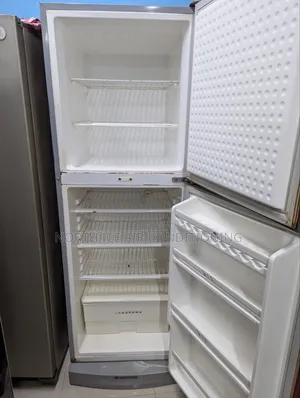 Walton Red Colour Frost Freeze 386 Ltr.