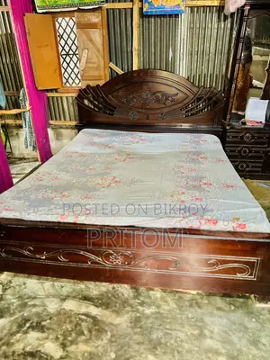 তোশকসহ খাট বিক্রি হবে