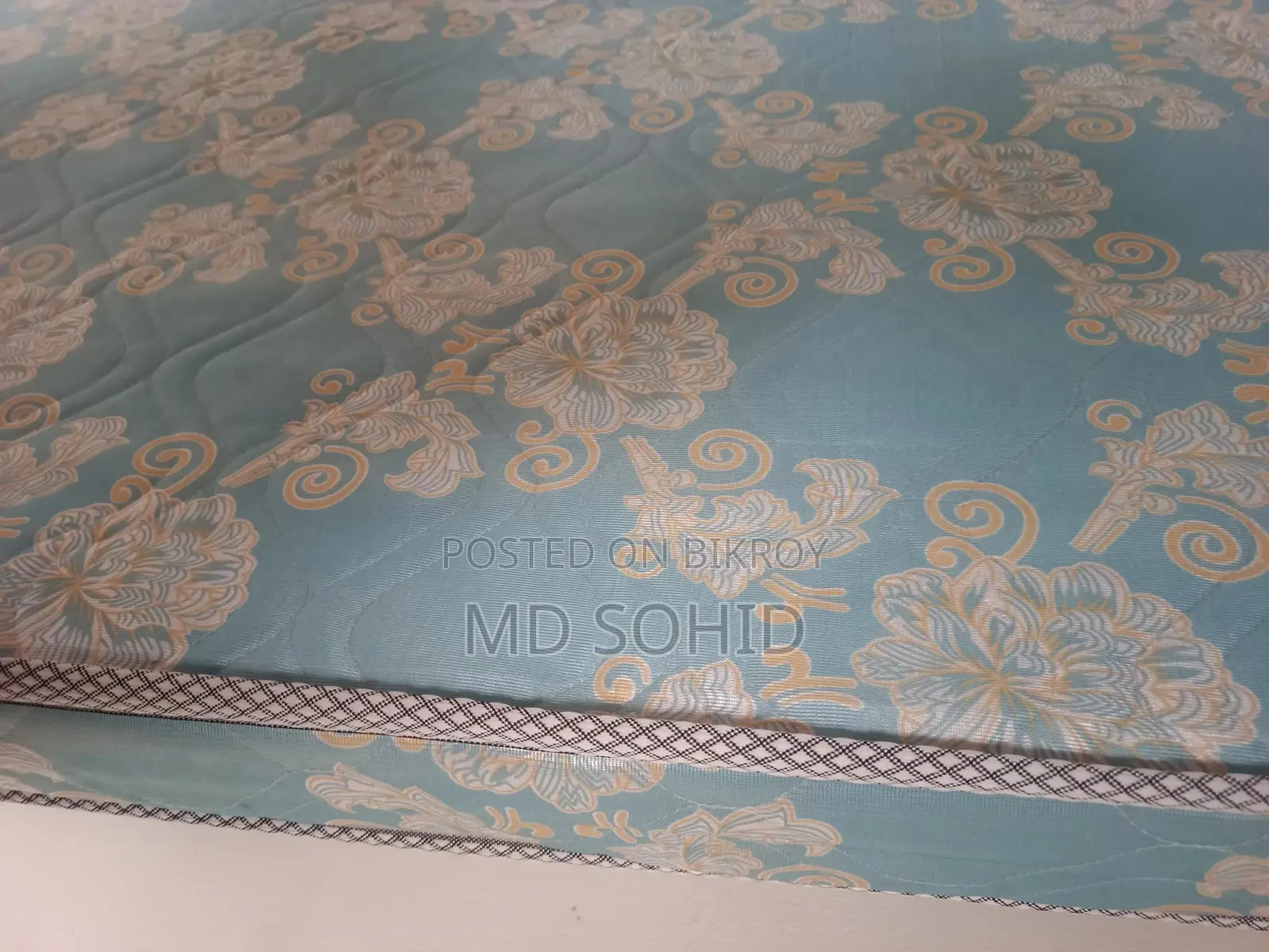 ম্যাট্রেস ৫ ফিট বাই ৭ ফিট