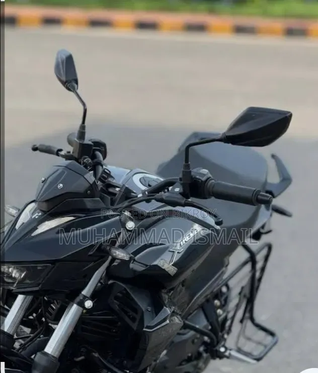 Hero Xtreme 125R 2025 Black