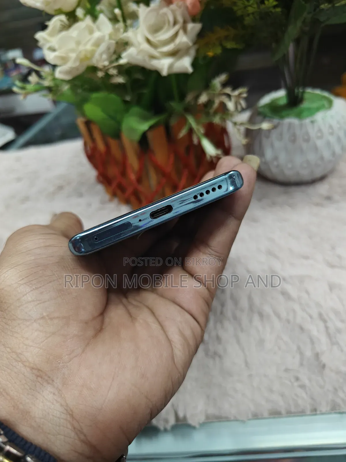 ভিভো ভি২৫ প্রো ১২৮ জিবি পার্পল