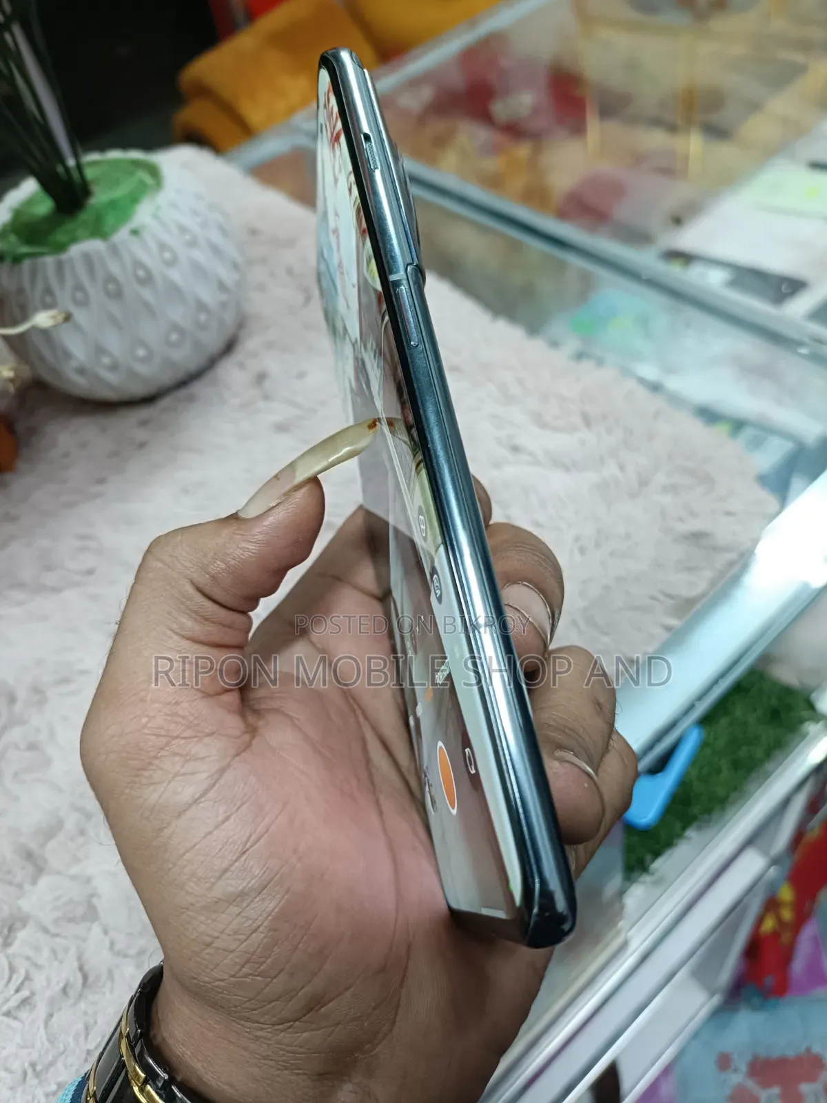 New OnePlus 11 256 GB Rose Gold