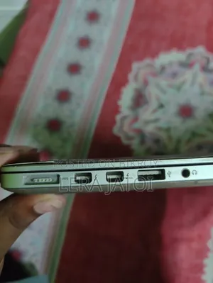 Laptop Apple MacBook 2015 8GB Intel Core I5 SSD 256GB