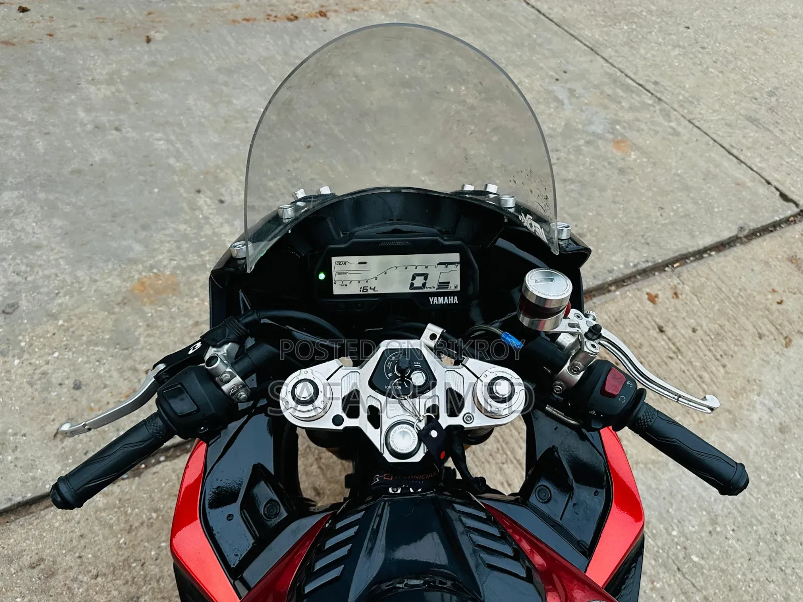 Yamaha R1 2020 Orange