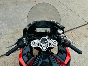 Yamaha R1 2020 Orange