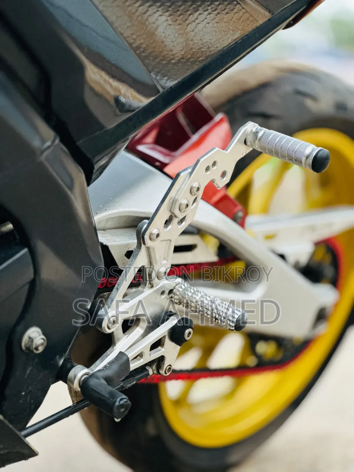 Yamaha R1 2020 Orange