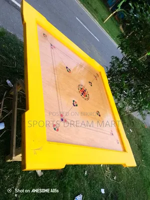 ক্যারাম বোর্ড
