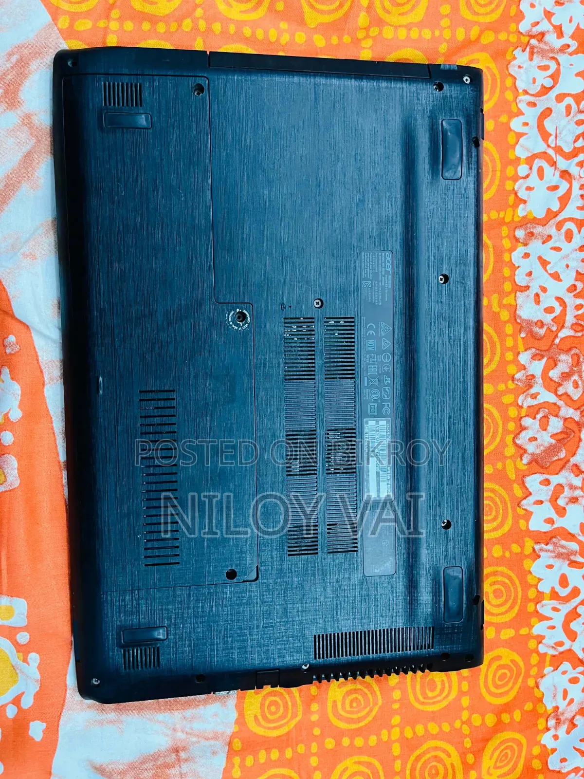 ল্যাপটপ Acer Aspire E5-576 ৮জিবি ইন্টেল কোর আই৩ এইচডিডি ১টিবি