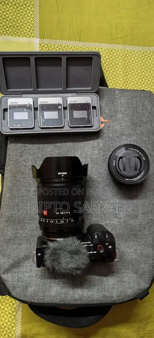 Sony Zv E10 | Viltrox 13mm F1.4 | Zhiyun Gimble | Two Waterproof Bag