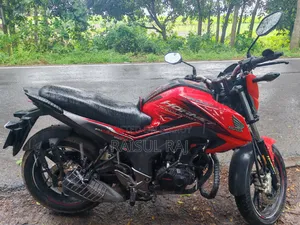 Honda CB 2021 Red
