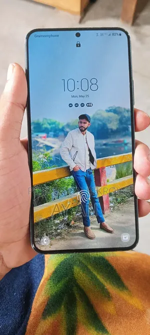 স্যামসাং গ্যালাক্সি এস২২+ ৫জি ১২৮ জিবি ব্ল্যাক