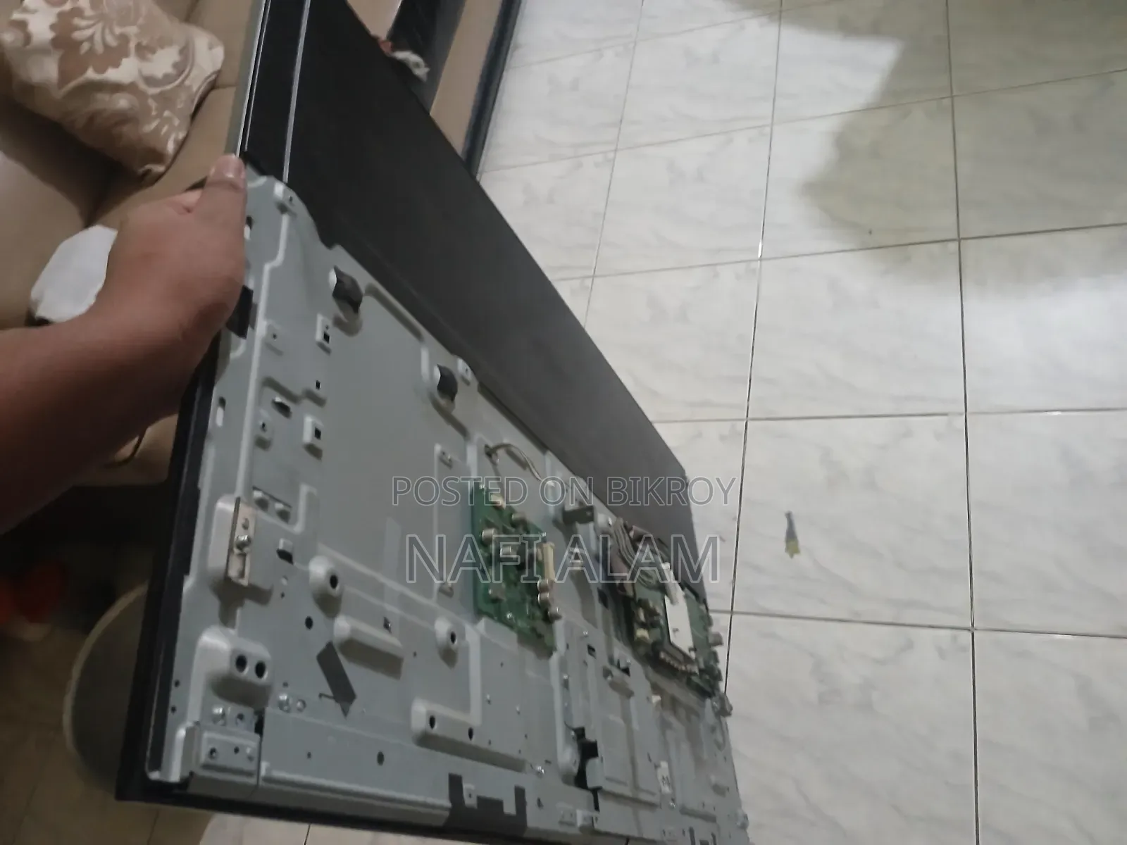 ​২টি ৪৩" এলইডি টিভি একসাথে বিক্রি হবে