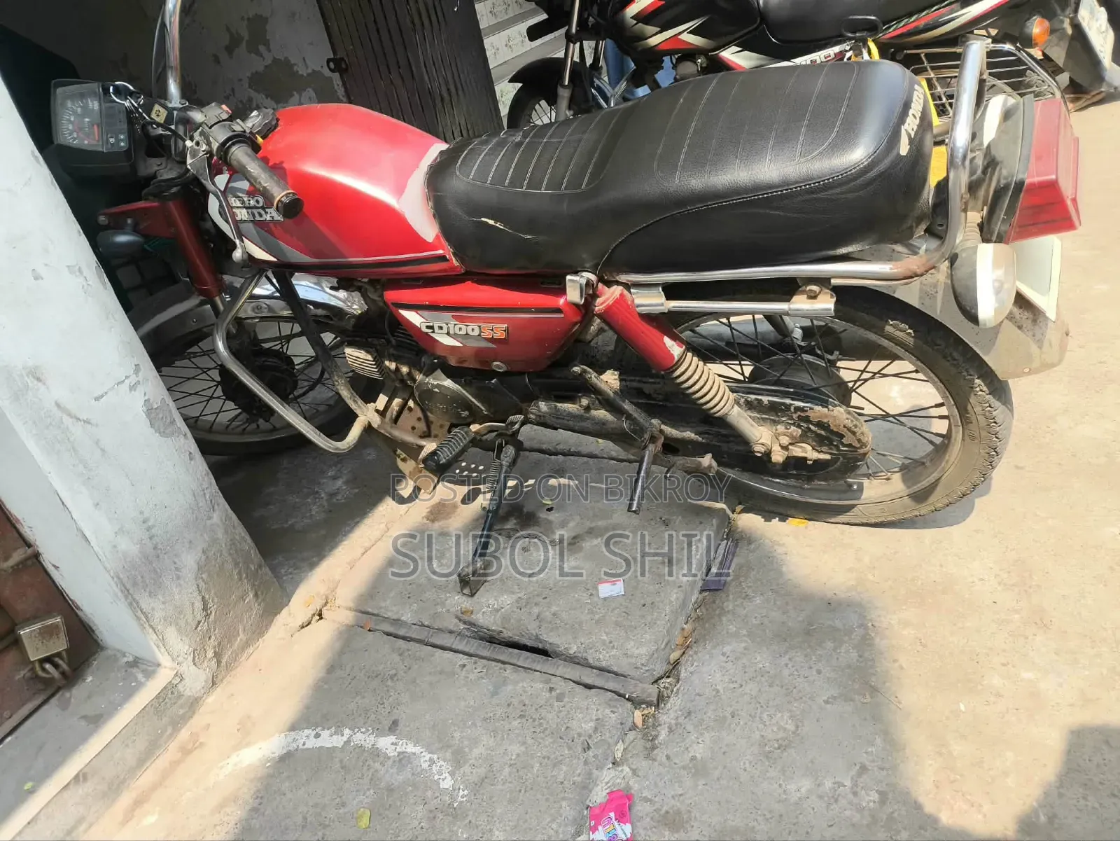 Honda 1996 Red