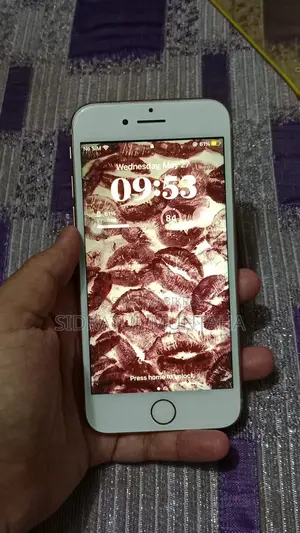 New Apple iPhone 8 64 GB Pink