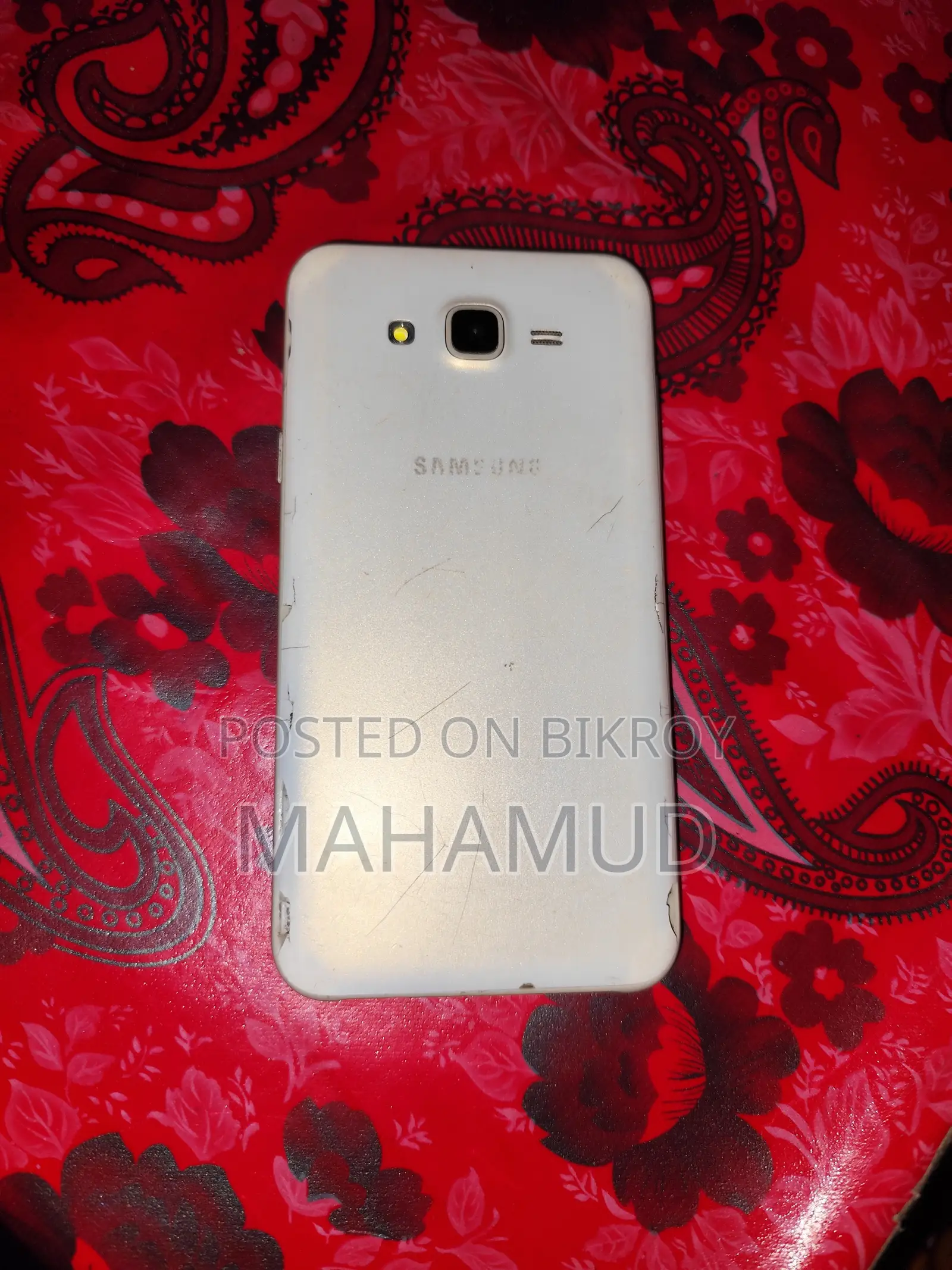 Samsung Galaxy J7 32 GB White