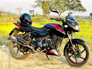 Bajaj Pulsar 150 2023 Red