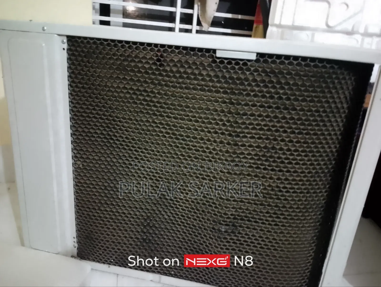একটি এসি বিক্রয় করা হবে।