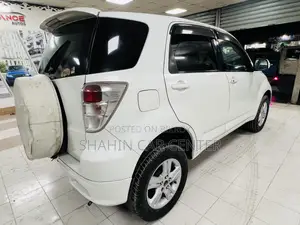 Toyota Rush 1.5 AWD 2009 Pearl