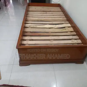 সিঙ্গেল ডিভান