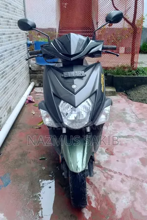 ইয়ামাহা ২০১৮ গ্রিন