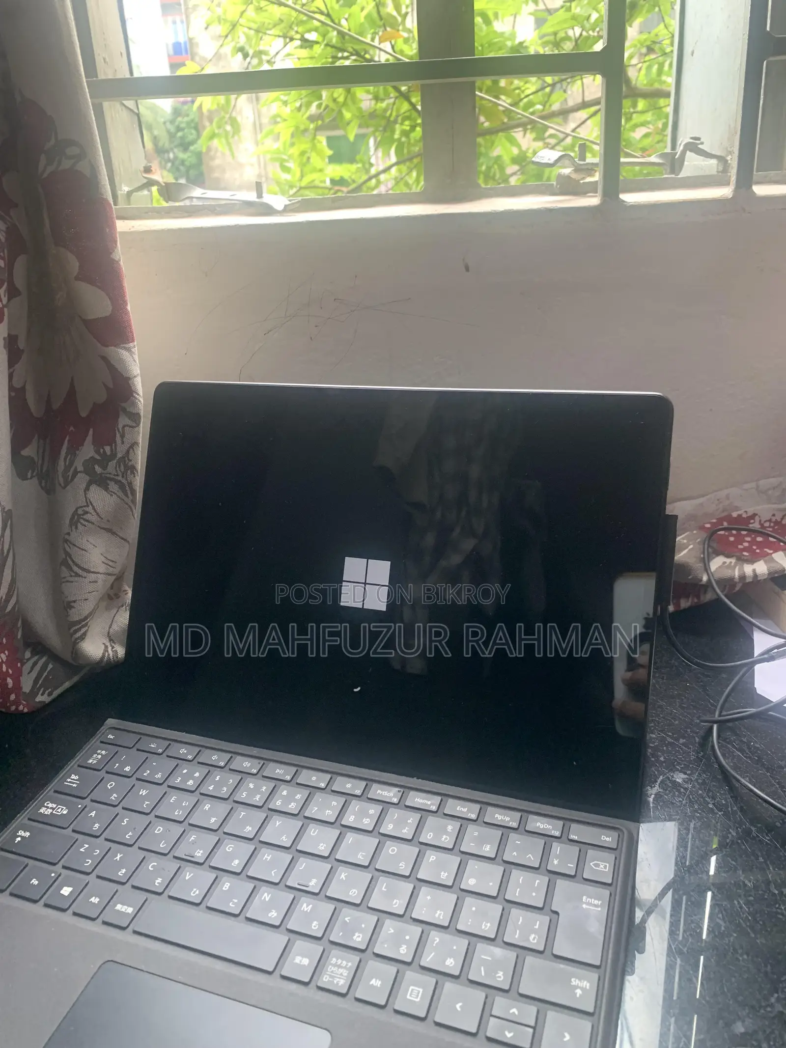 ল্যাপটপ মাইক্রোসফট সারফেস প্রো এক্স ৮জিবি ইন্টেল কোর এম২ এসএসডি ২৫৬জিবি