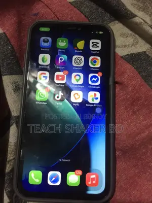 অ্যাপল আইফোন ১১ ৬৪ জিবি রেড