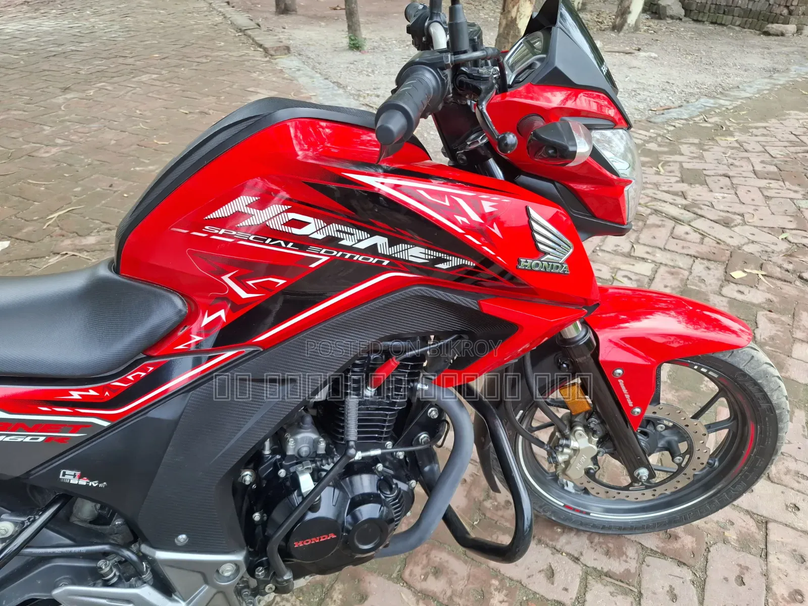 হোন্ডা হর্নেট ২০২২ রেড