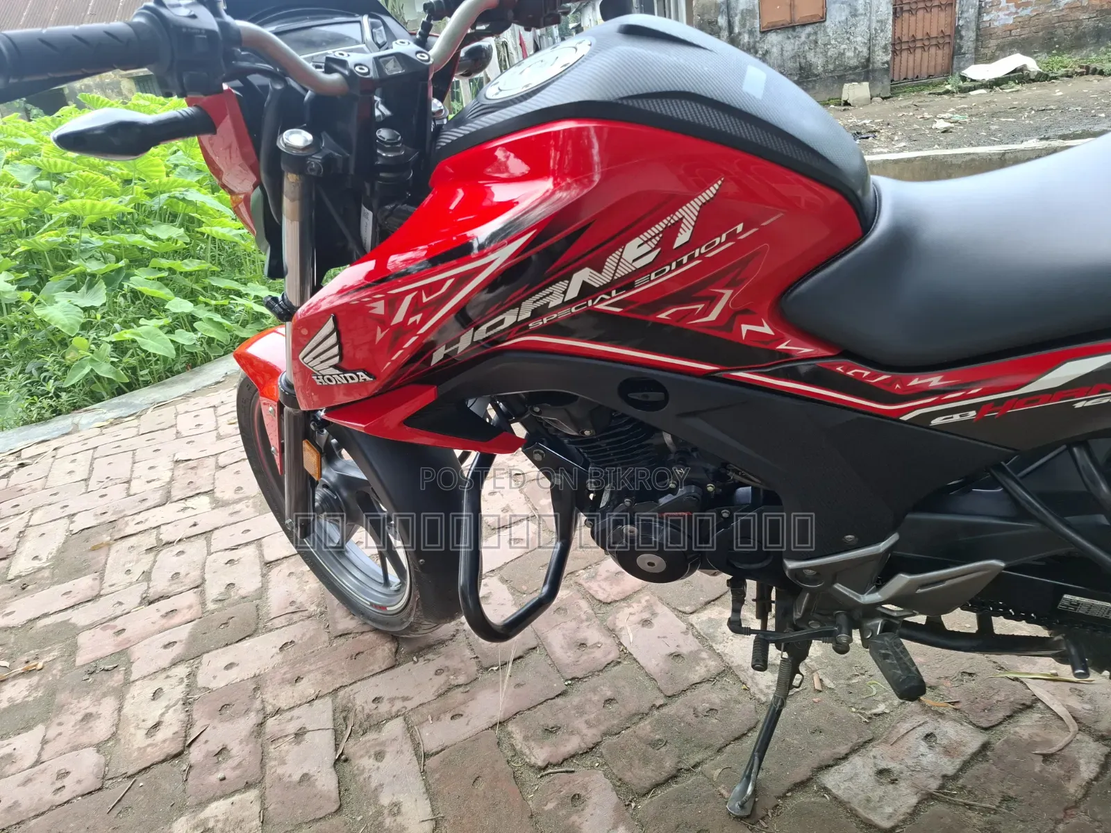 হোন্ডা হর্নেট ২০২২ রেড