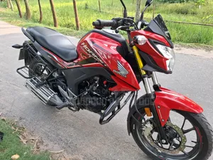 হোন্ডা হর্নেট ২০২২ রেড