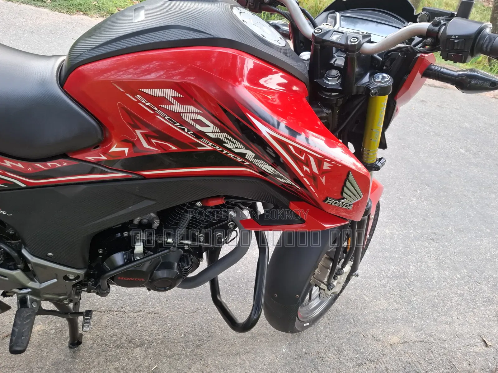 হোন্ডা হর্নেট ২০২২ রেড