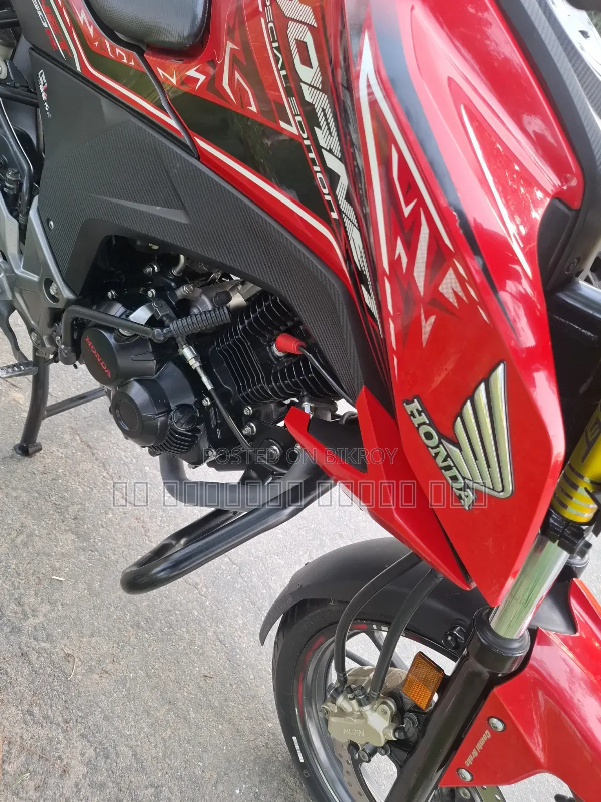 হোন্ডা হর্নেট ২০২২ রেড