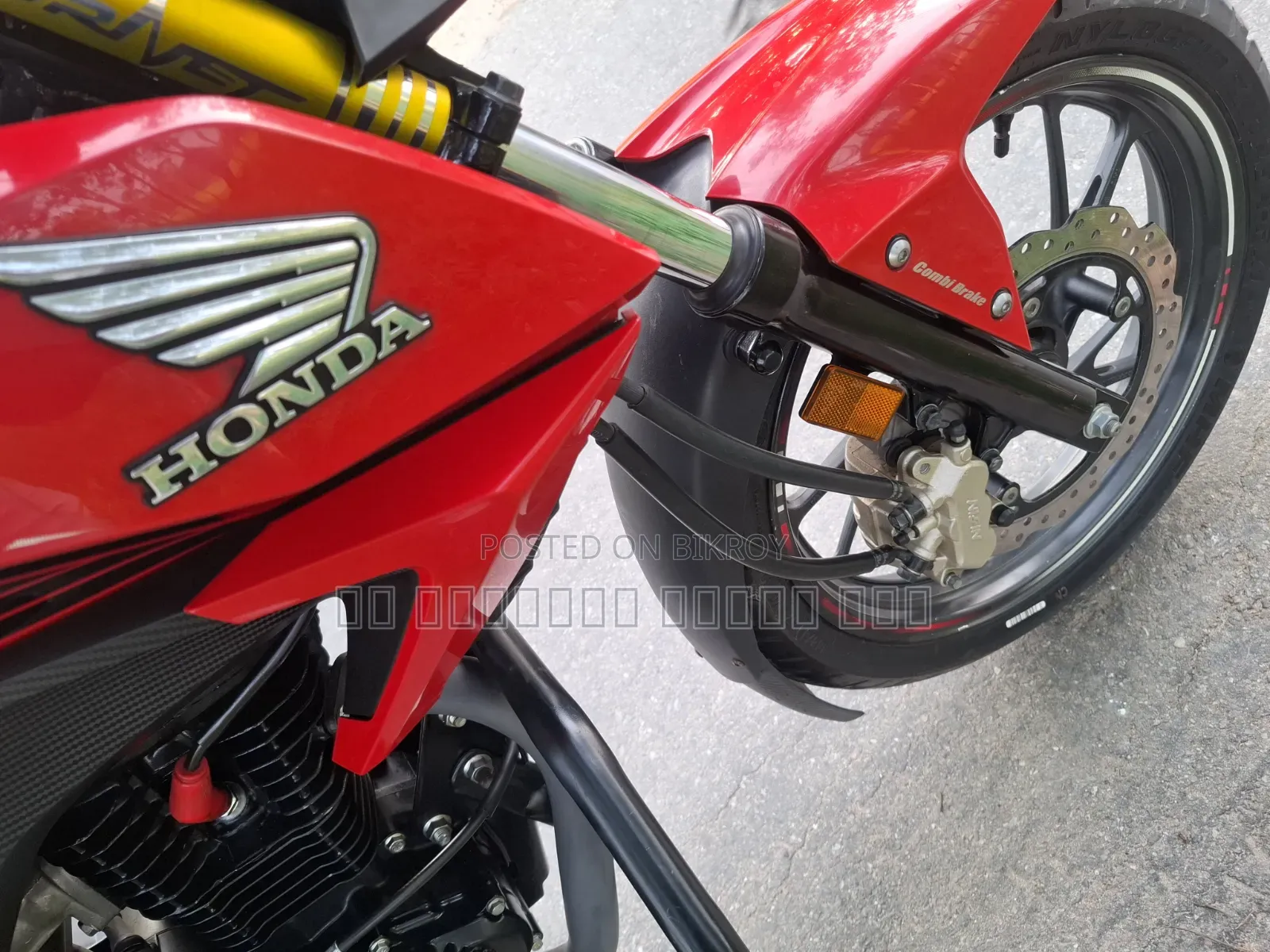 হোন্ডা হর্নেট ২০২২ রেড