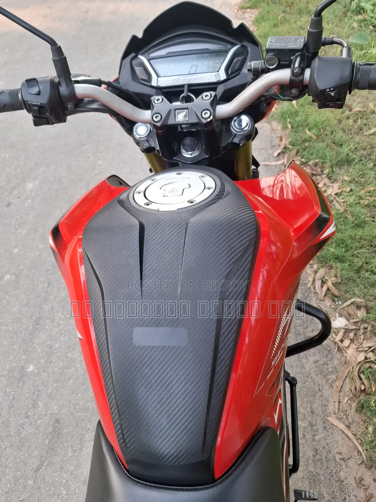 হোন্ডা হর্নেট ২০২২ রেড