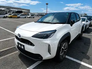 Toyota Yaris Cross 1.5 Hybrid FWD 2021 Pearl