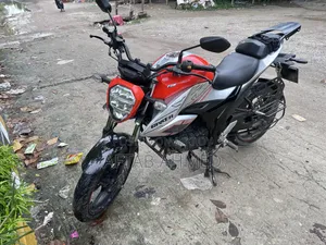 Suzuki Gixxer Fi ABS 2023 Orange