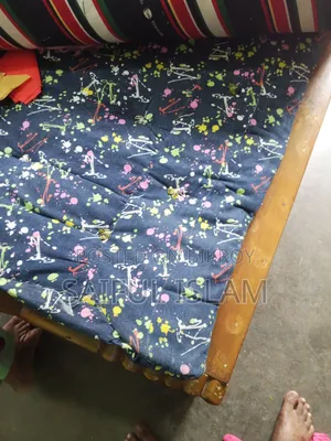 Mattress 7 feet / 5 feet 6 inches
