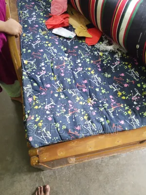Mattress 7 feet / 5 feet 6 inches